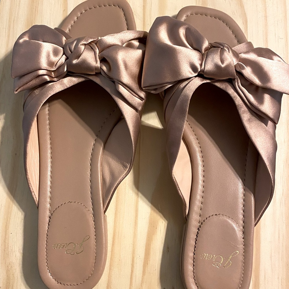 J Crew Bow Flat 9.5